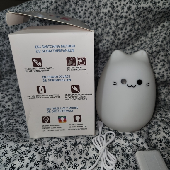 LED Cat Night Light - Picture 7 of 11